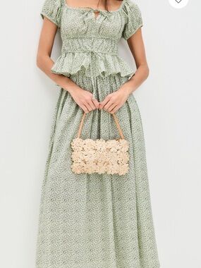 ISO La Maregold Lavender Ditsy Floral Amelia skirt Iris top set